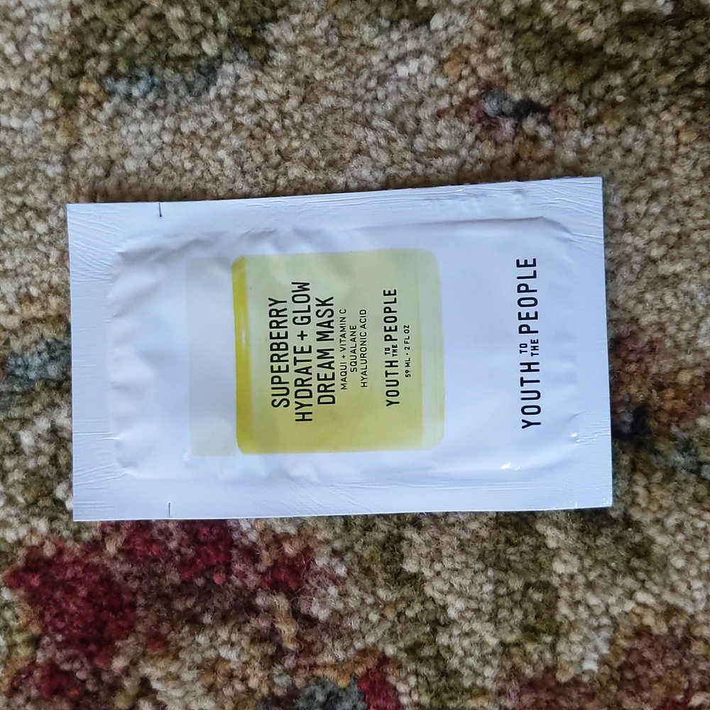 Youth To The People Superberry Hydrate Glow Dream Mask
